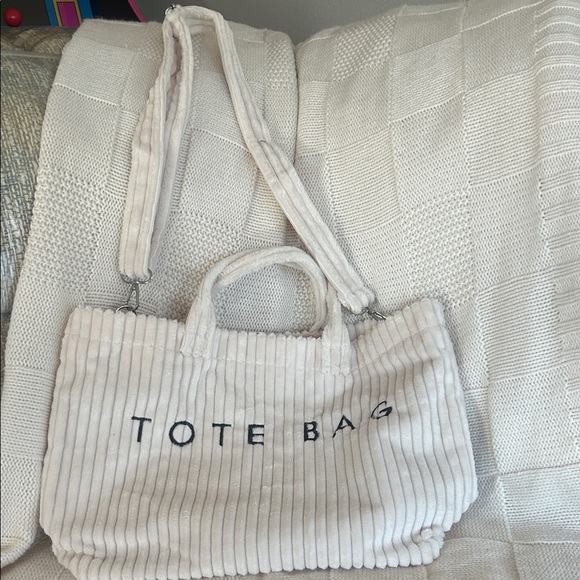 Cream Tote Bag - Picture 4 of 4